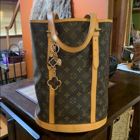 ❌SOLD OUT❌AUTH LV BUCKET GM ICONIC TRENDY EUC✳️ - Picture 3 of 11